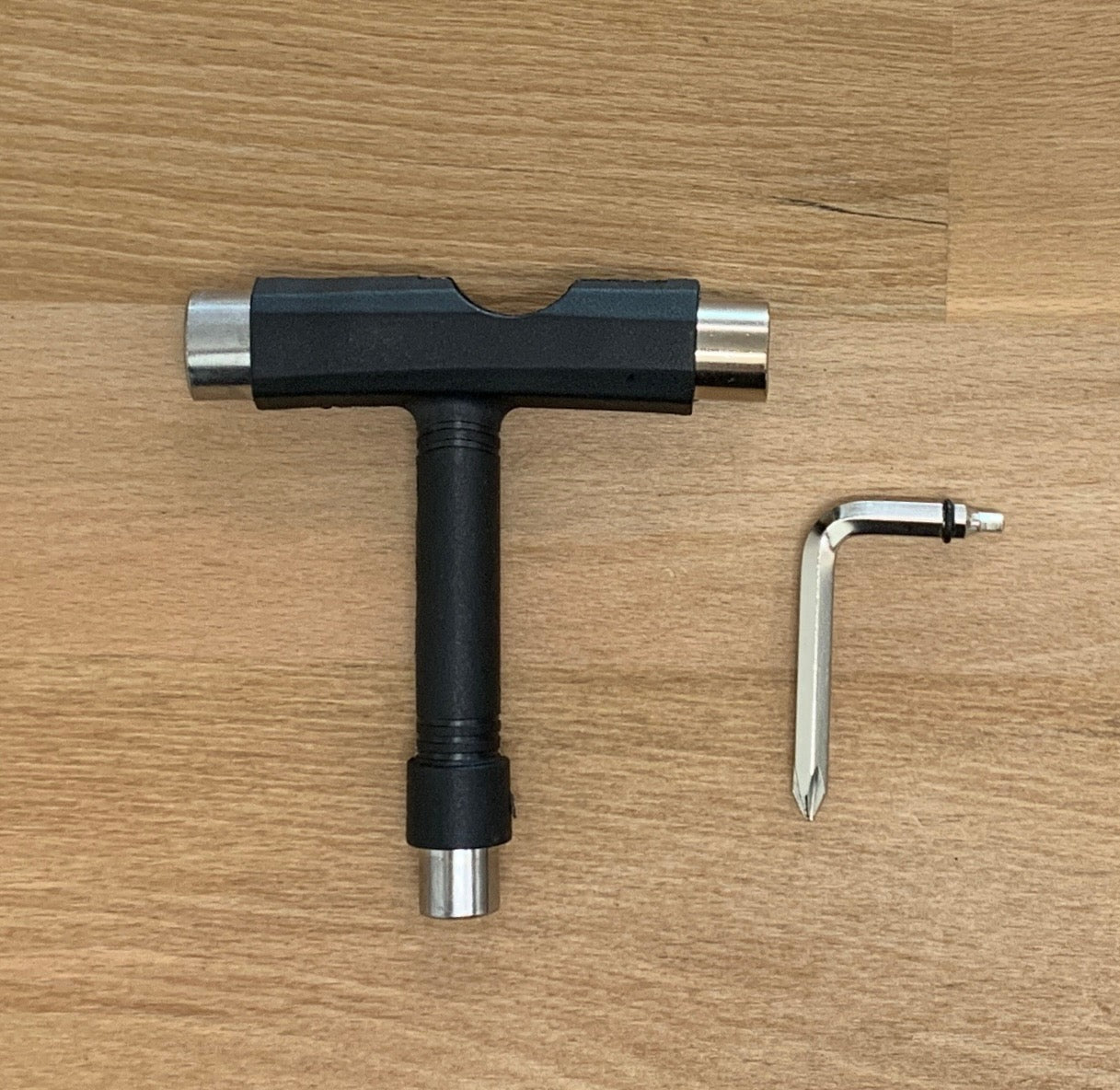 TOOL | SKATEBOARD T-TOOL