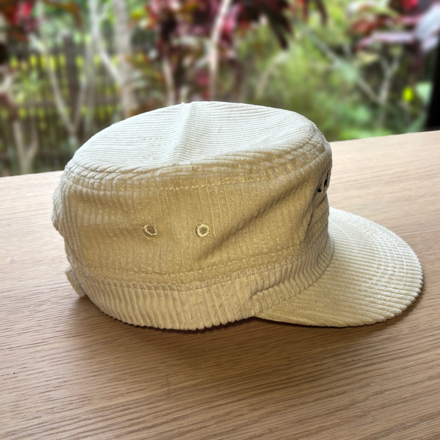CAP  | JUAN ARMY STYLE CORDUROY CAP OFF WHITE