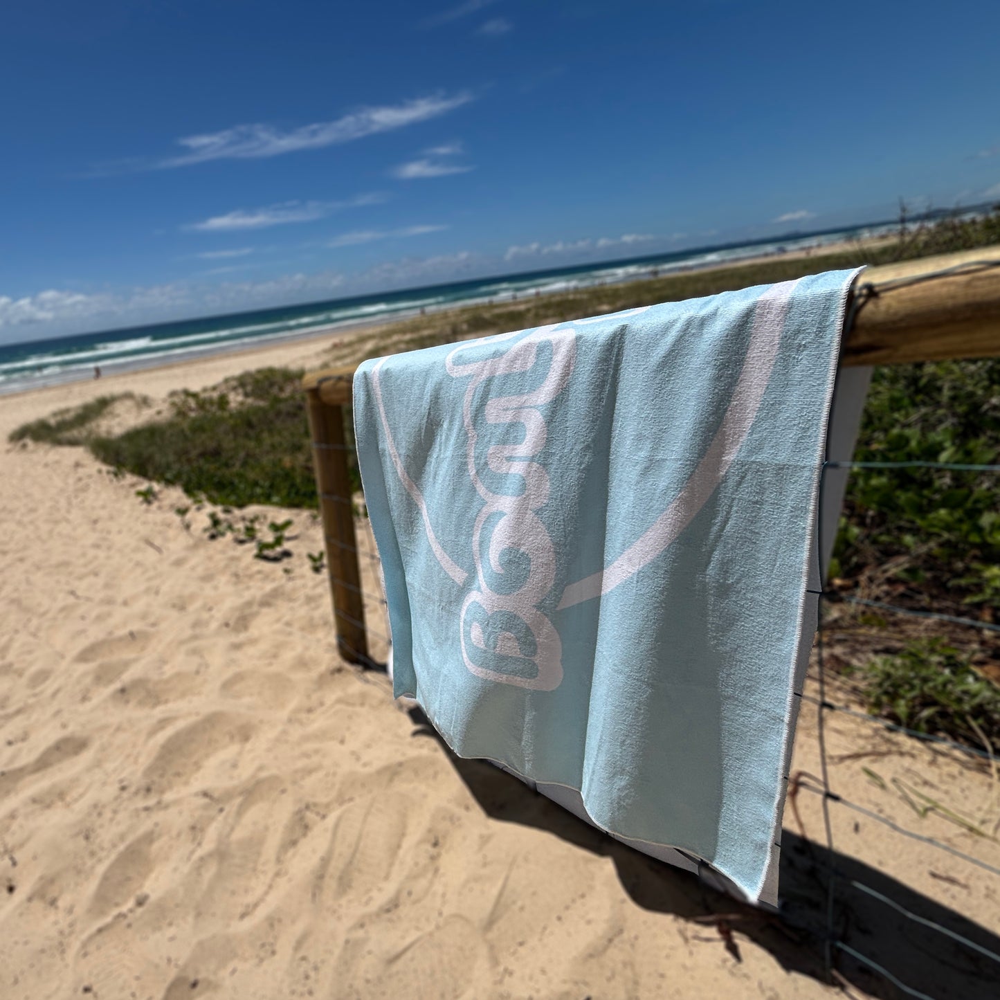 BEACH TOWEL | BBC QUICK-DRY MICROFIBRE BEACH TOWEL - SKY BLUE