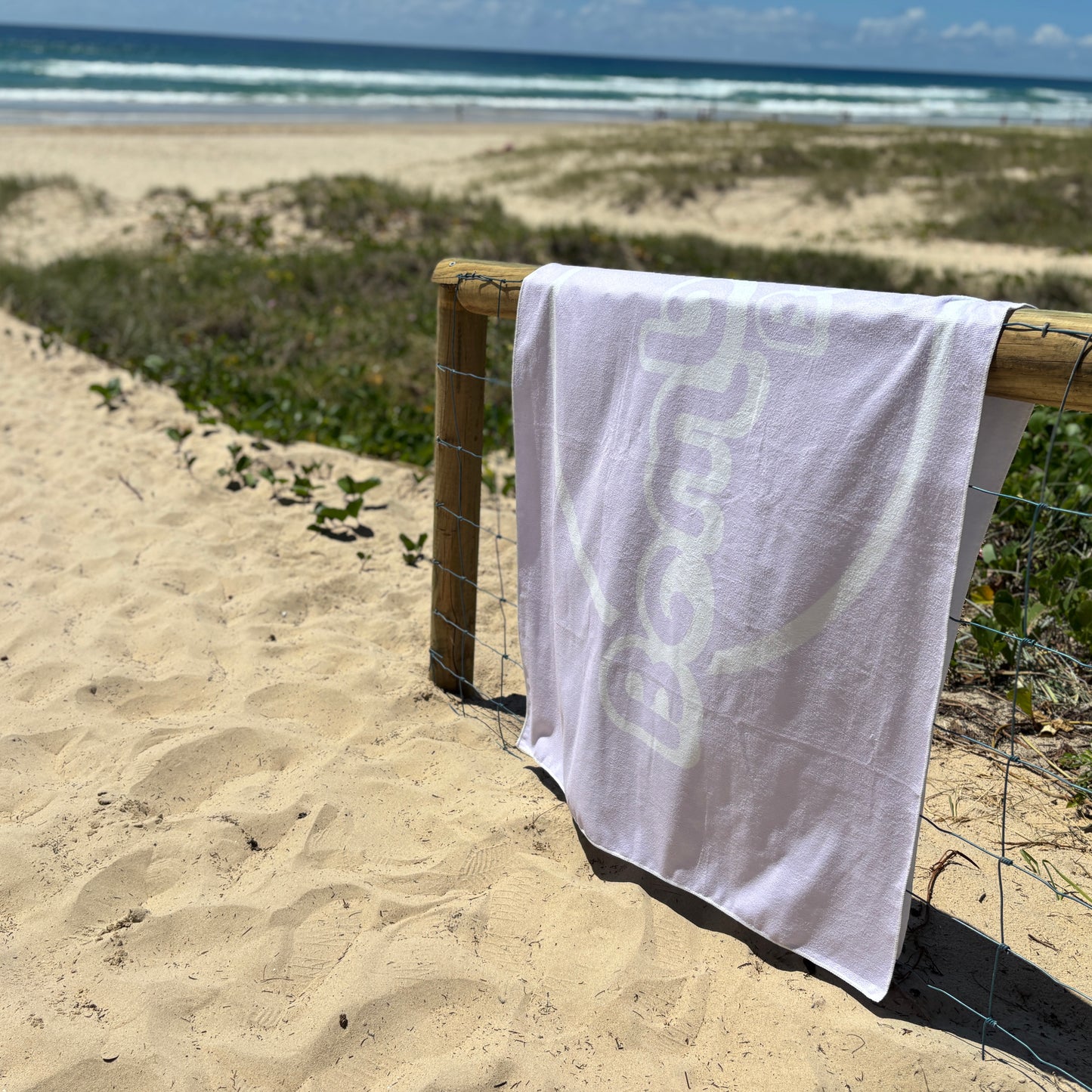 BEACH TOWEL | BBC QUICK-DRY MICROFIBRE BEACH TOWEL - LILAC