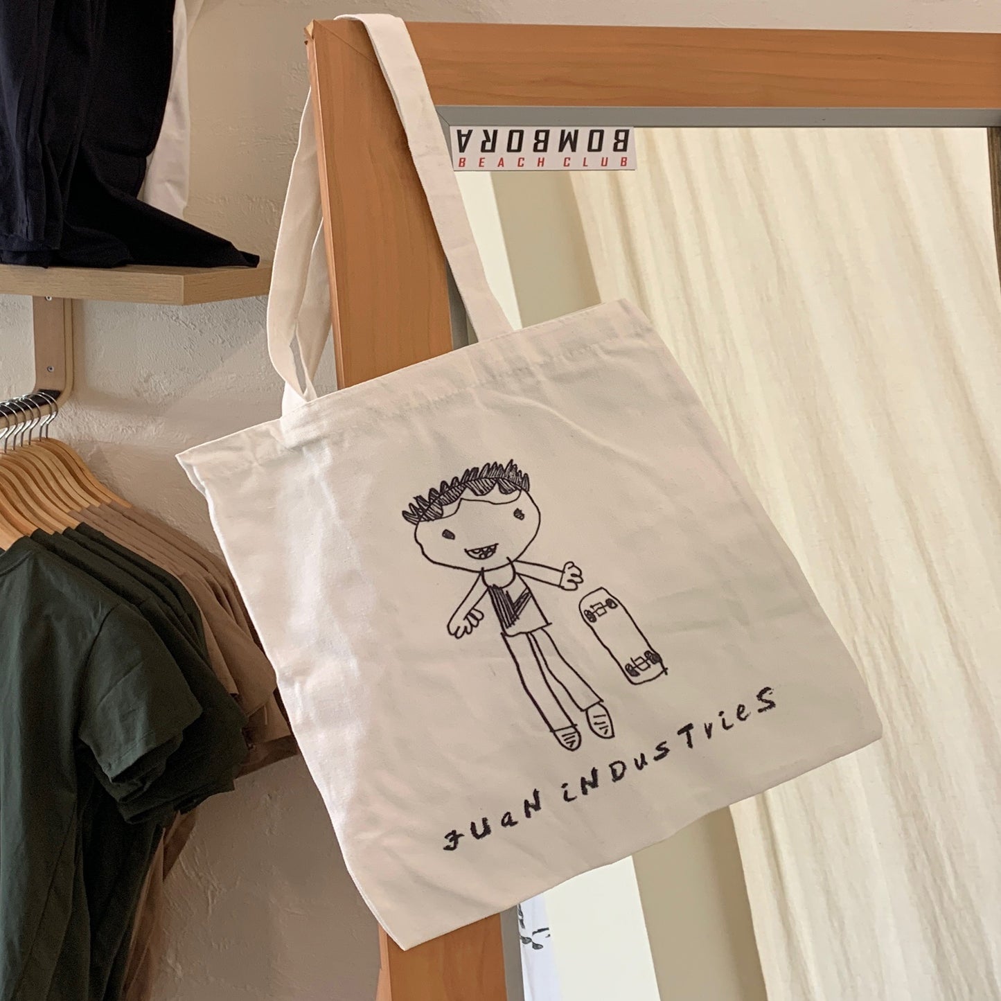 TOTE BAG | JUAN SKATER-KID TOTE BAG WHITE